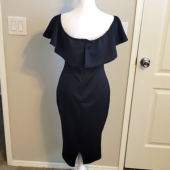 Dress - Picture 3 of 3